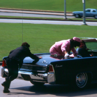 T.R. Uthco & Ant Farm, Eternal Frame, vidéo-performance, 1975, Dallas, archives Doug Hall